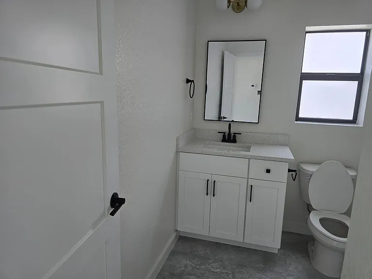 4240 Las Almanos Ave — Photo 16