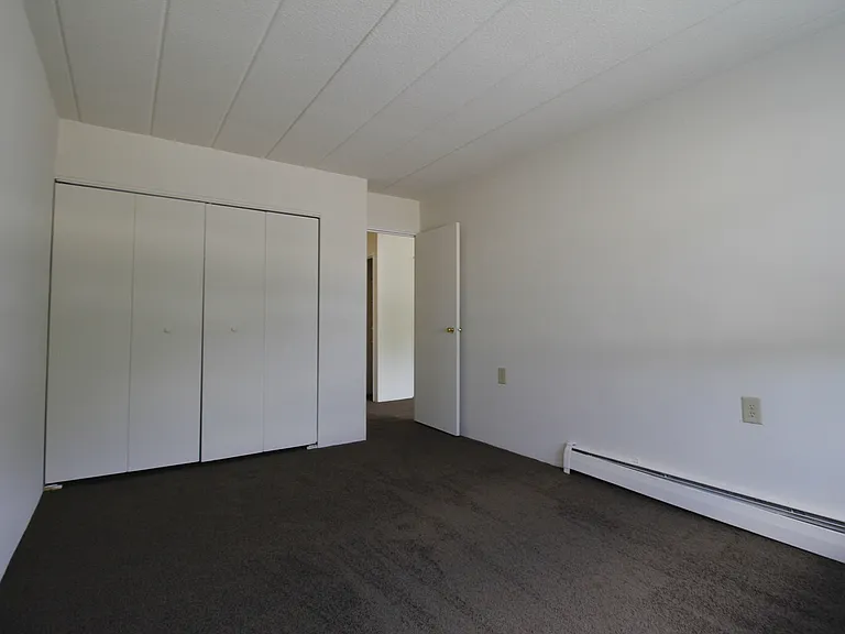 309 Apartments — Photo 39