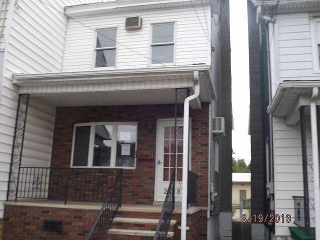 1st image of 238 W Saylor St