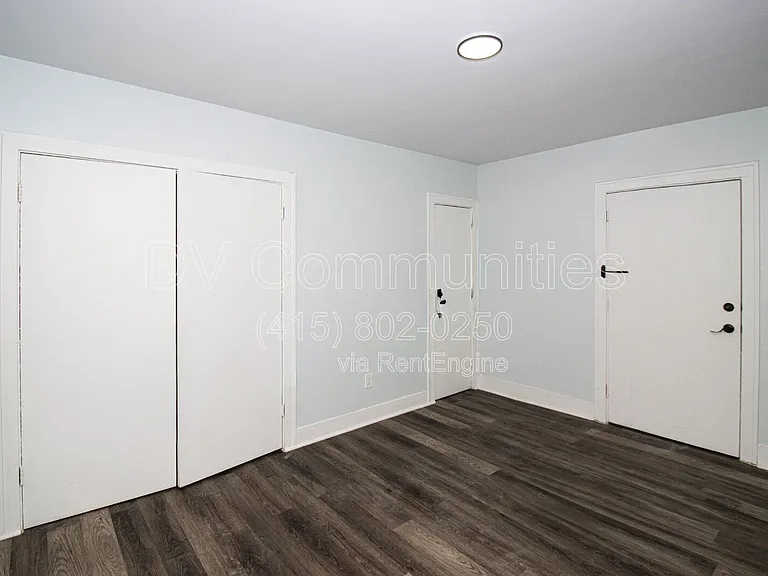 3300 E 149th St #10 — Photo 2