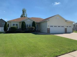 5559 Sunflower Ln S, Fargo, ND 58104