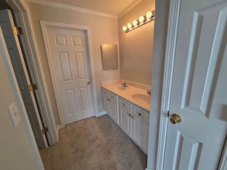 940 Jetton St #17 — Photo 10