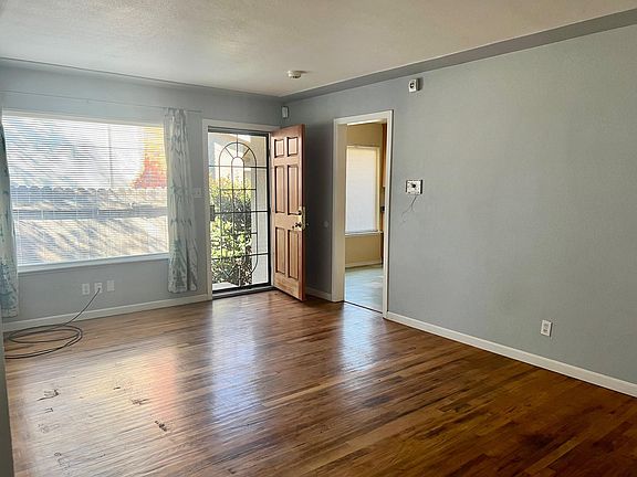 2nd image of 3956 8th Ave