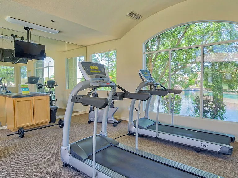 Serena Shores Apartments — Photo 11