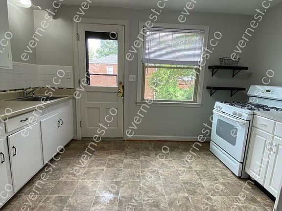 2nd image of 2734 Indianola Ave #C
