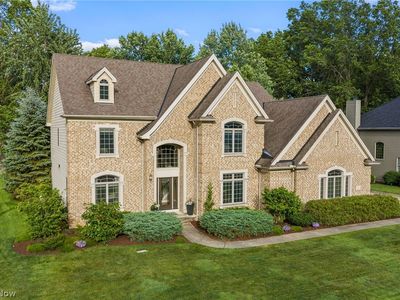 583 Legends Row, Avon Lake, OH, 44012