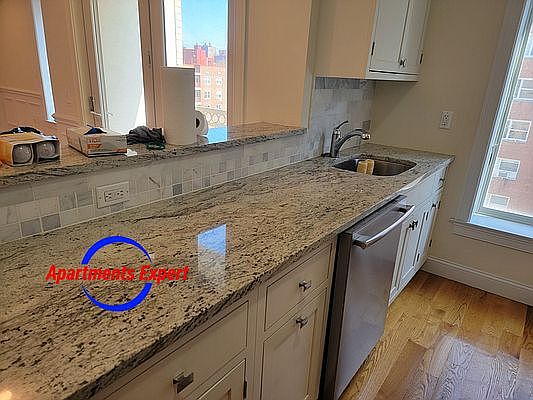5th image of 3174 Riverdale Ave #4B