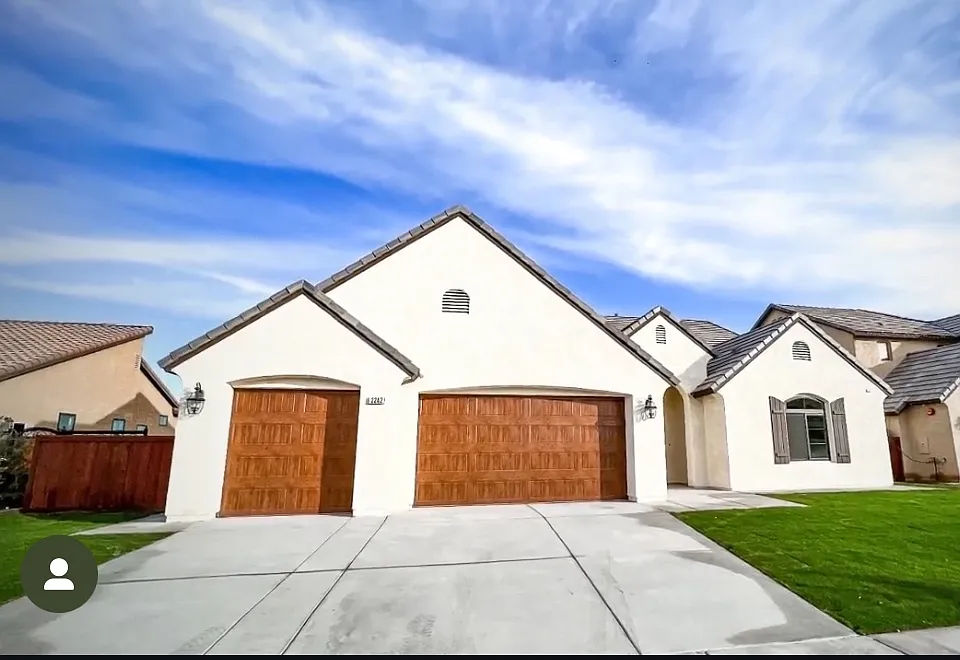 2242 Chaparral Dr