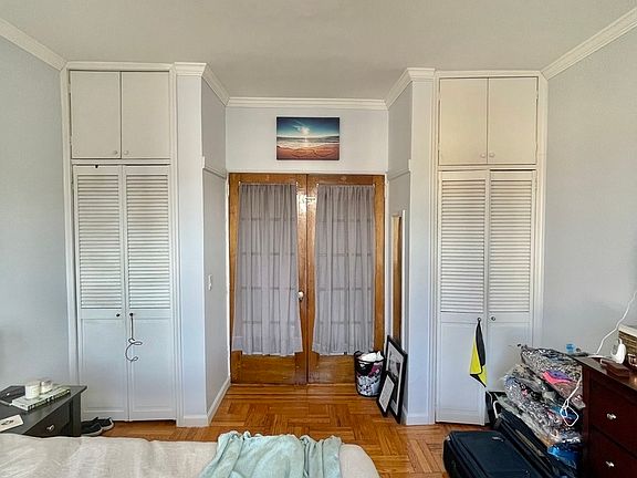 4th image of 31-40 42nd St #3R