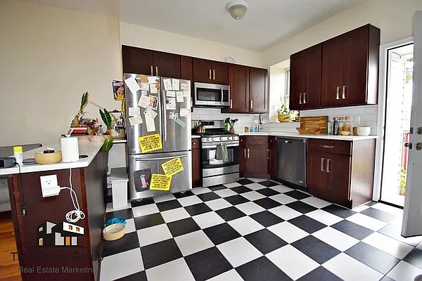 Rented by Bold New York | media 22