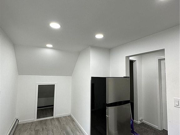 5th image of 57 Hunt Ave Floor 2