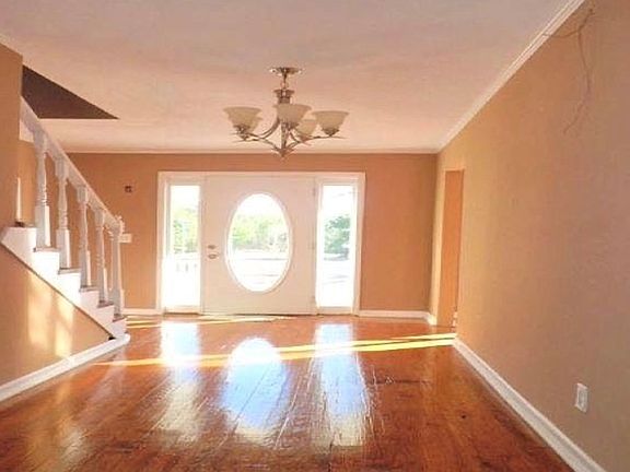 2nd image of 48 Milliken Dr