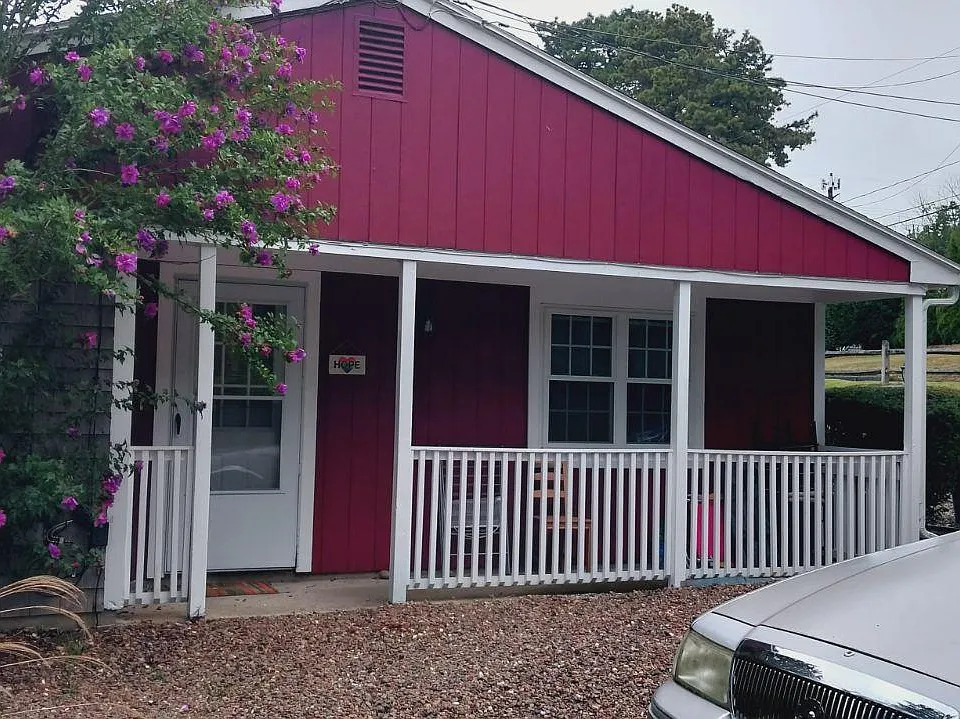 Building Photo 3