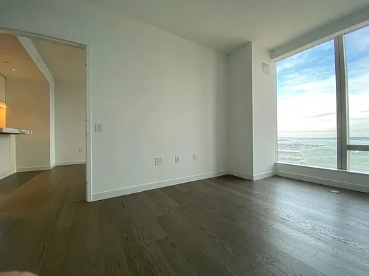 Rented by Gulia Wang, LREB | media 53