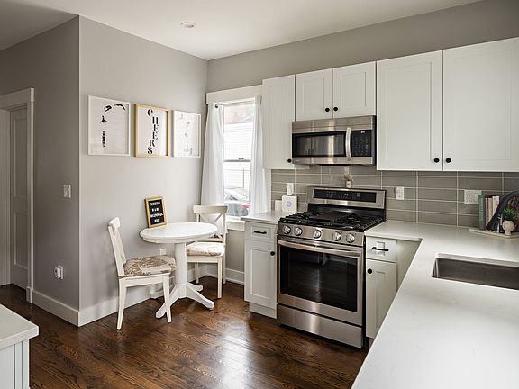 5th image of 6 Chestnut Ave APT 1