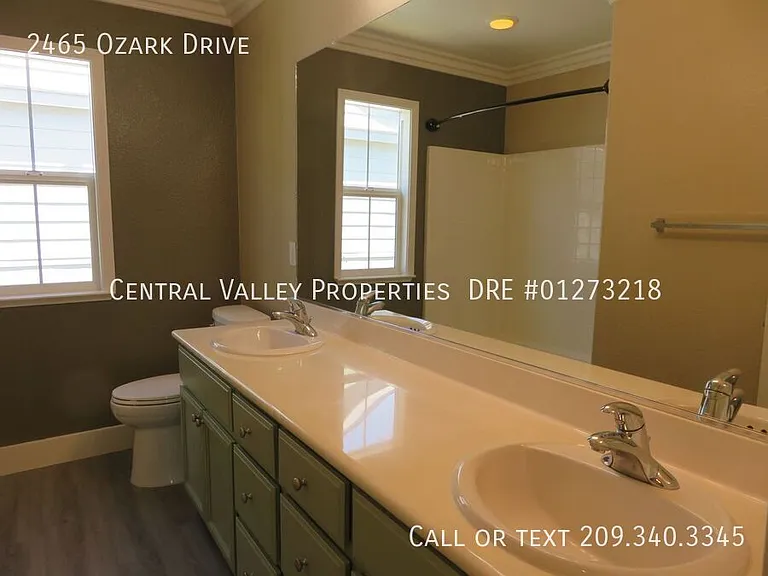 2465 Ozark Dr — Photo 24