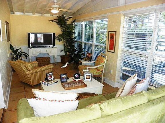2nd image of 202 Panferio Dr