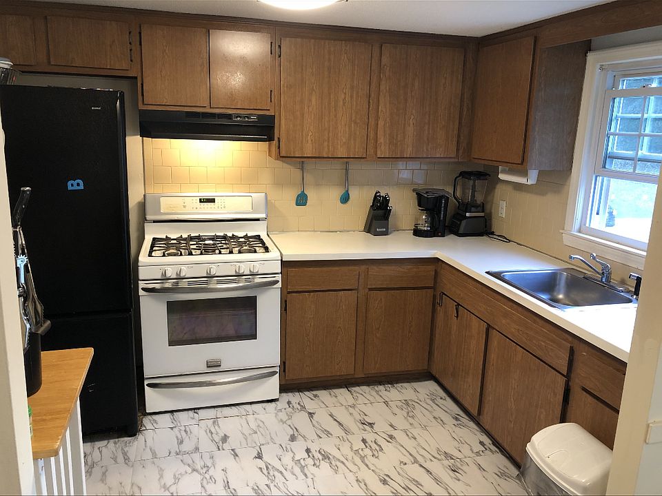 1st image of 1214 Hill Rd #3
