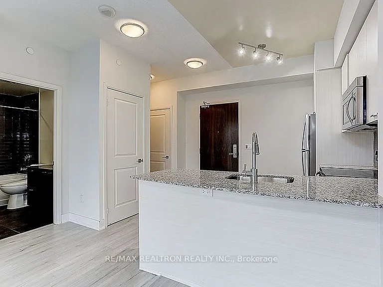 88 Sheppard Ave E #2405 — Photo 14