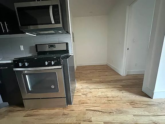 5th image of 1471 Nostrand Ave #3BA
