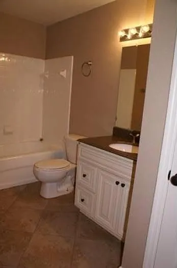 8827 Manor Loop #107 — Photo 6