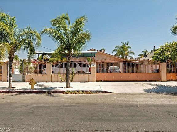 2nd image of 12936 Kagel Canyon St