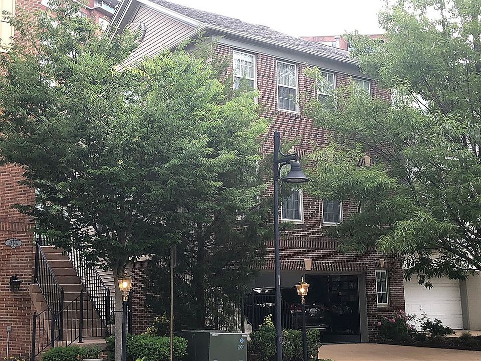 2nd image of 4616 Latrobe Pl