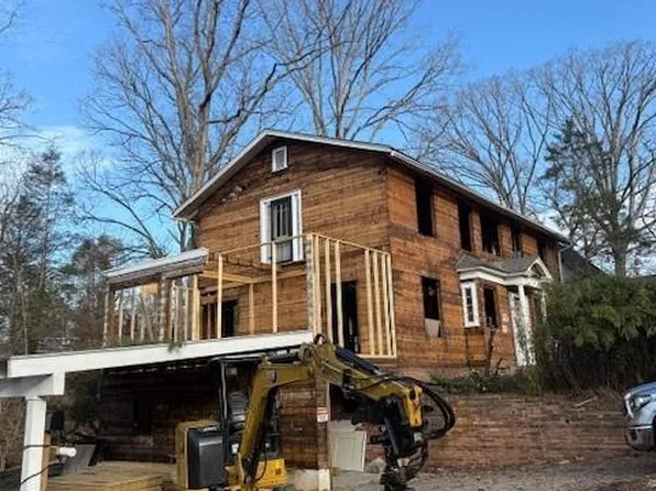 9 Westchester Dr, Asheville, NC 28803