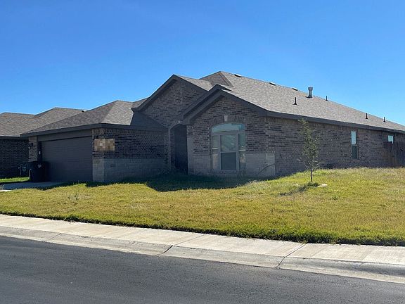 2nd image of 1020 Pine Leaf Pl