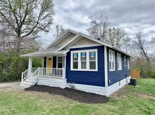 9726 Ridge Heights Rd, Fairview Heights, IL 62208