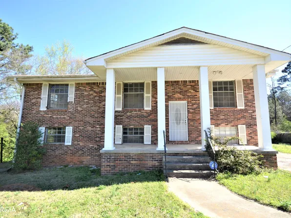 1239 Stoneham Ct, Atlanta, GA 30349