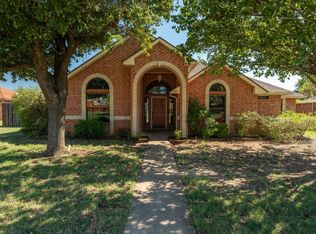 207 Brandon Way, Red Oak, TX 75154