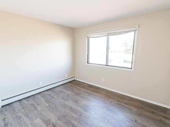 4th image of 4951 W 82nd Ct #D