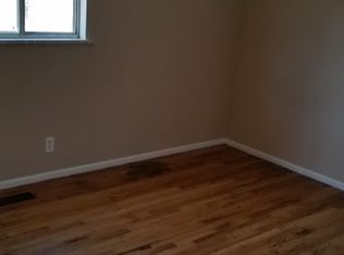 817 SE Eastgate Dr, Topeka, KS 66607