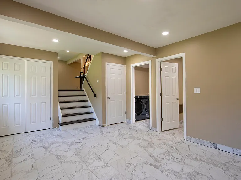 63 Shadow Ln — Photo 16