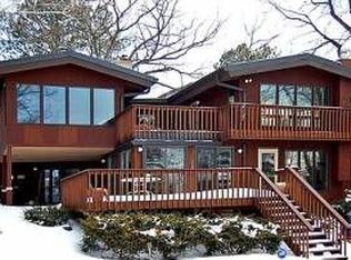 743 Heinel Dr, Roseville, MN 55113