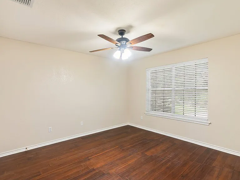 7030 Chiswick Dr — Photo 10