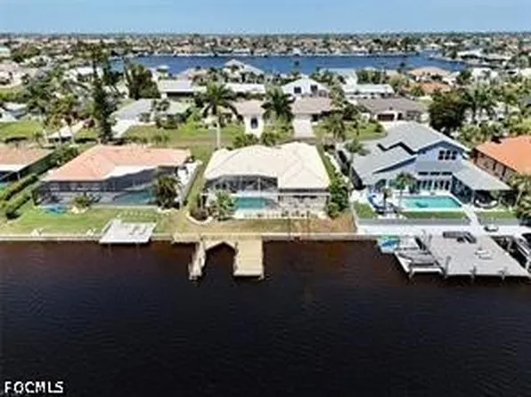 702 SW 52nd St, Cape Coral, FL 33914