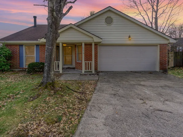 3376 Colonnade Dr, Lexington, KY 40515
