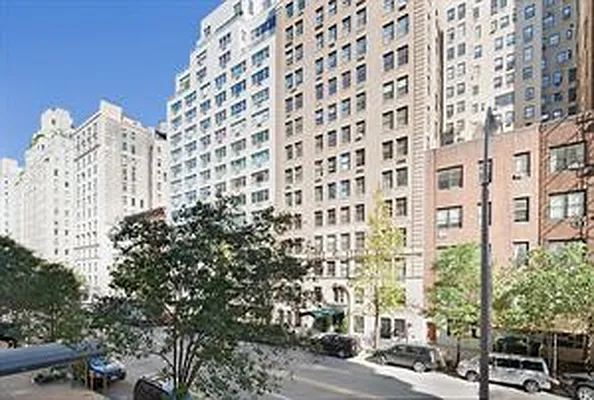 Sold by Douglas Elliman | media 15