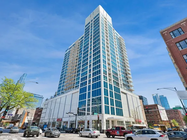 757 N Orleans St, Chicago, IL