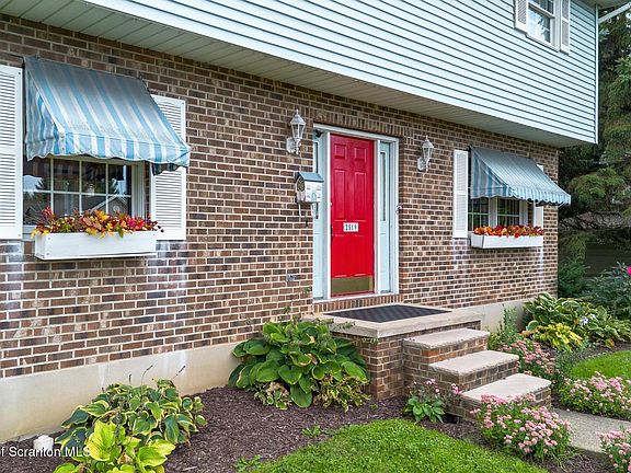 2nd image of 2519 Birney Ave