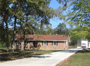 841 Old Seminary Rd, Manchester, TN 37355