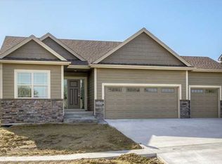 1404 13th St, Adel, IA 50003