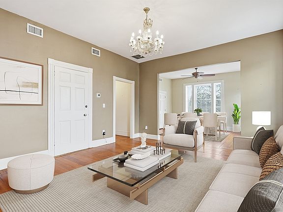 5th image of 96 Washington Sq E APT 2