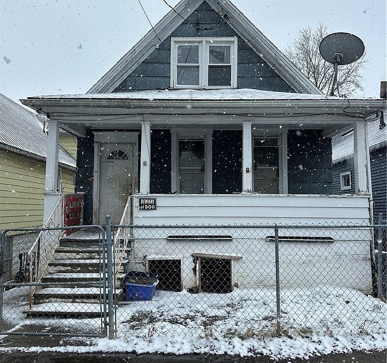 1st image of 1626 Hawley Ave