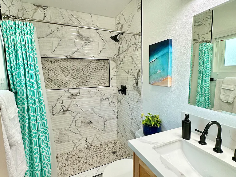 3234 Roberta Ln — Photo 2