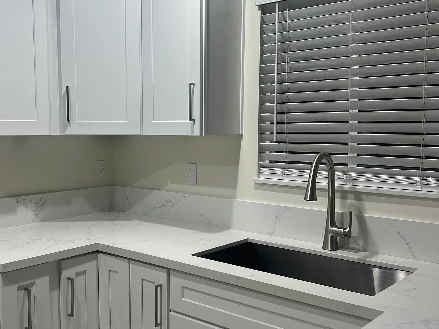 541 Garnet Way — Photo 2