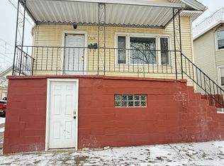 1322 S 9th St, Milwaukee, WI 53204