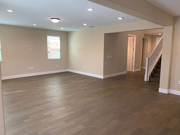 3rd image of 78 E Salvatore Ct